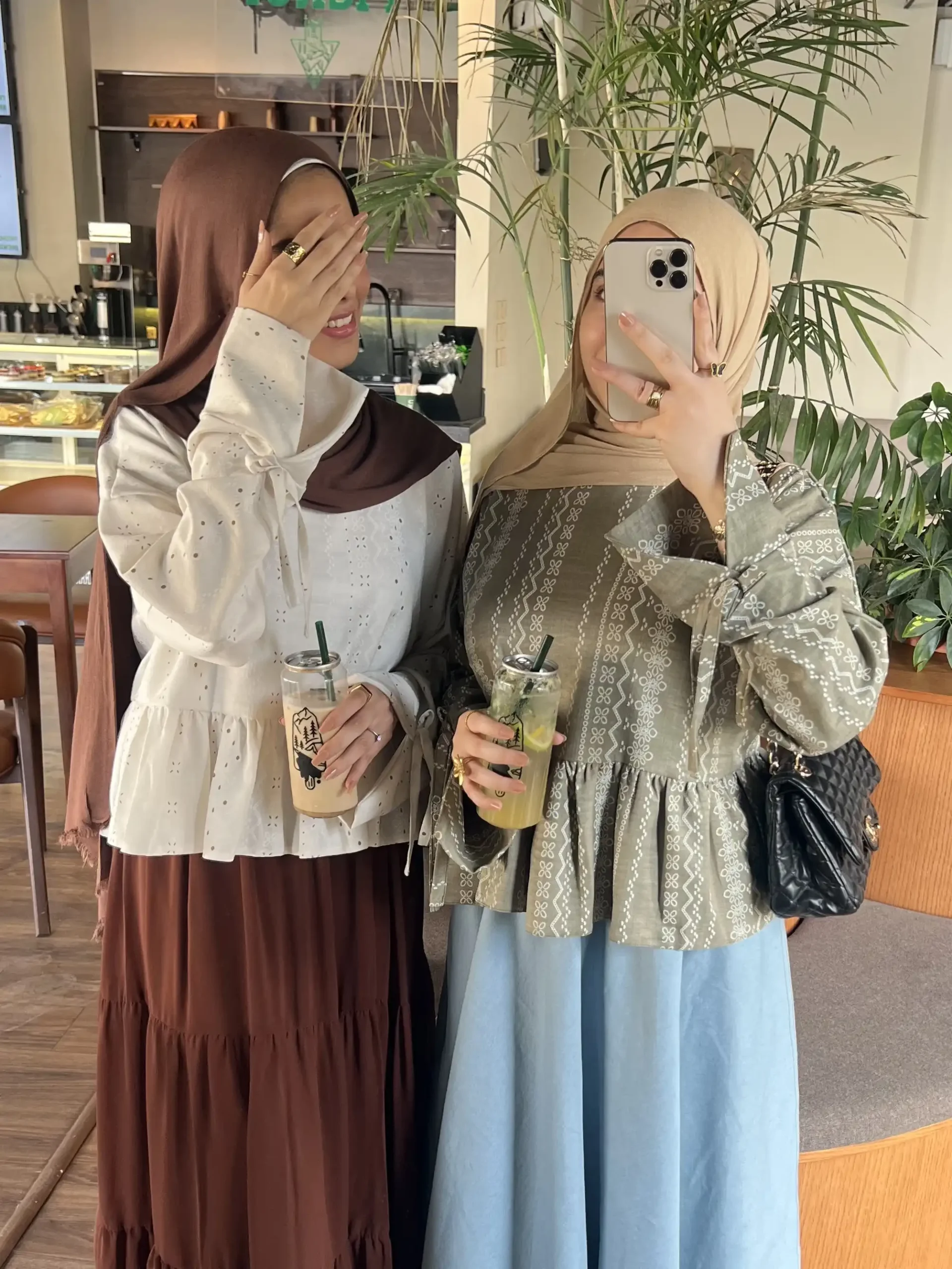 BAHGA BLOUSE (OFF WHITE)